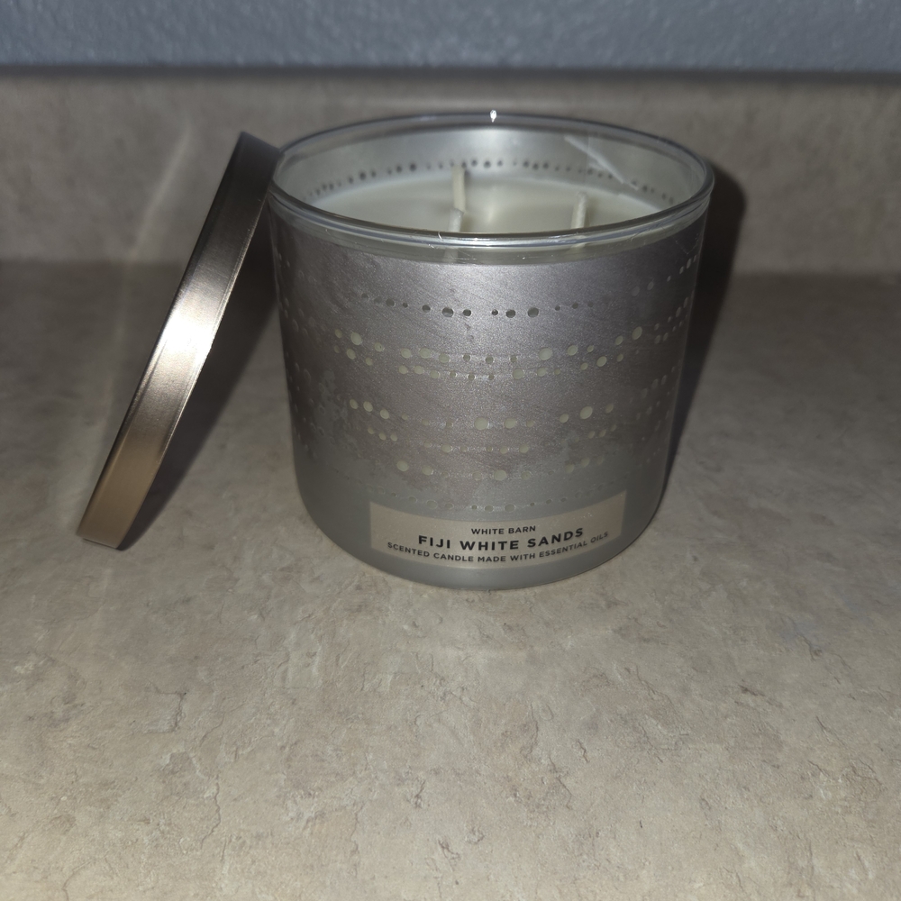 White Barn Fiji White Sands Scented Candle 14.5 oz
